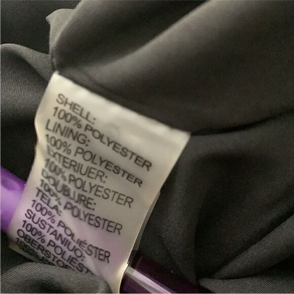 Shani Black Embroidered Lace Fit and Flare Crepe Cocktail Dress| Size 6 - Picture 10 of 10